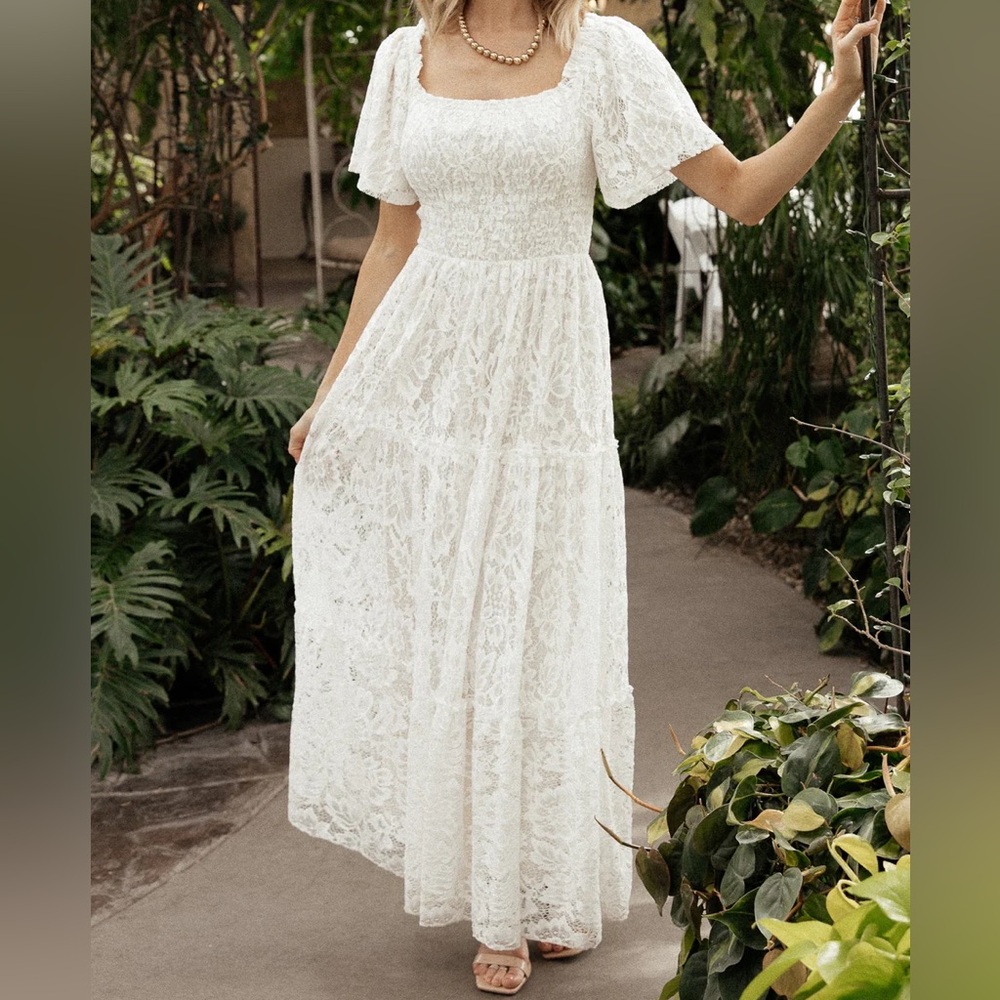 Baltic Born White Lace bubble sleeve maxi dress